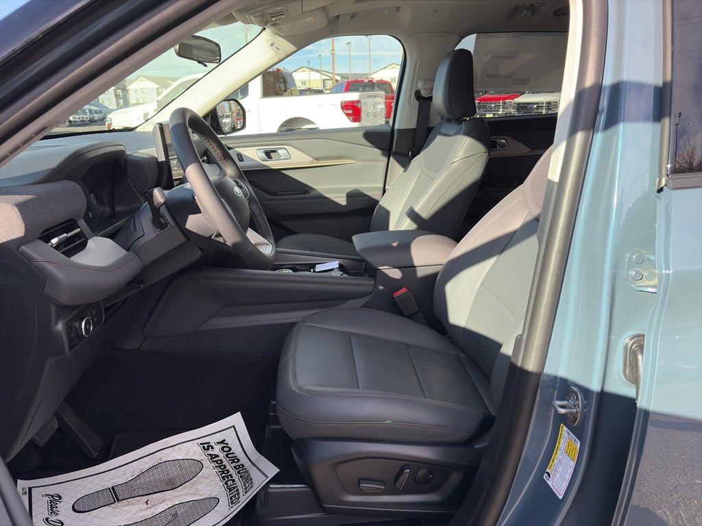 New 2026 Ford Explorer Active w/ Active Comfort Package image 26