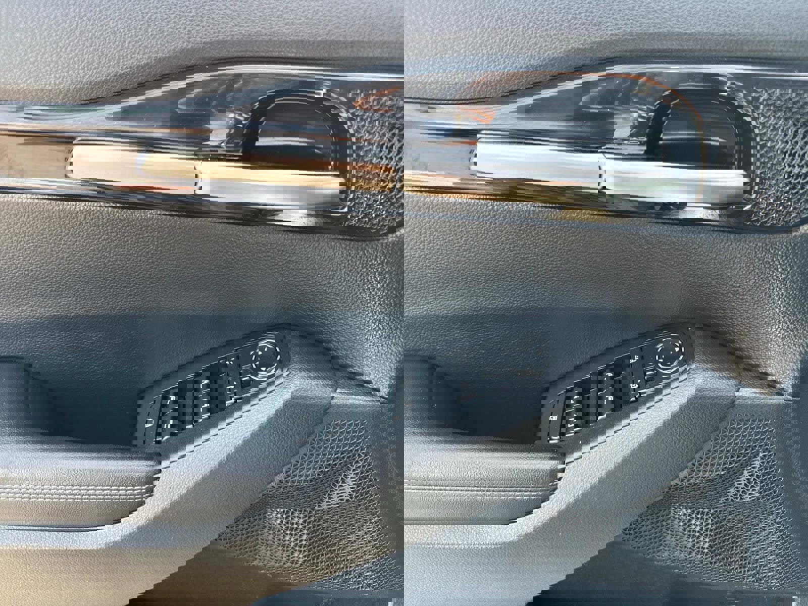 Used 2021 Kia Seltos EX image 7