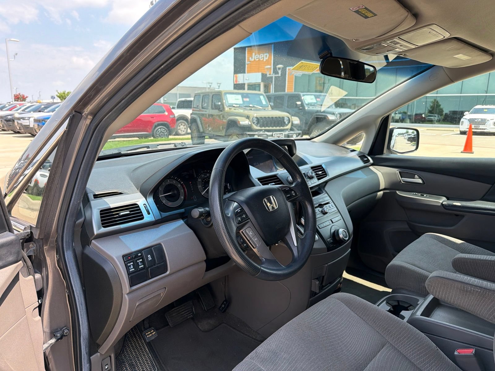 Used 2012 Honda Odyssey EX image 12
