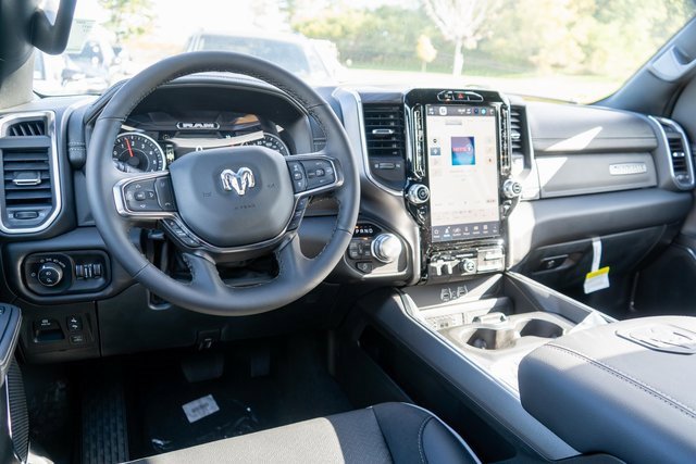 New 2026 RAM 1500 Laramie w/ Trailer Tow Group image 9