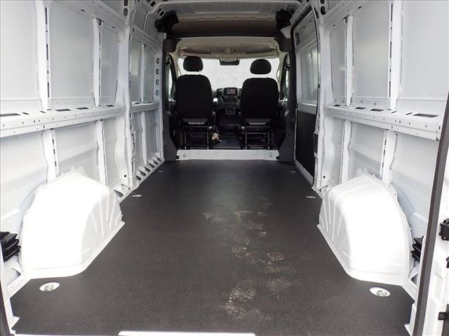 New 2026 RAM ProMaster 2500 w/ Convenience Group FWD image 8