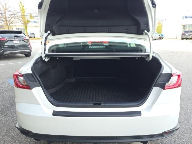 Used 2025 Toyota Camry SE w/ Convenience Package image 32