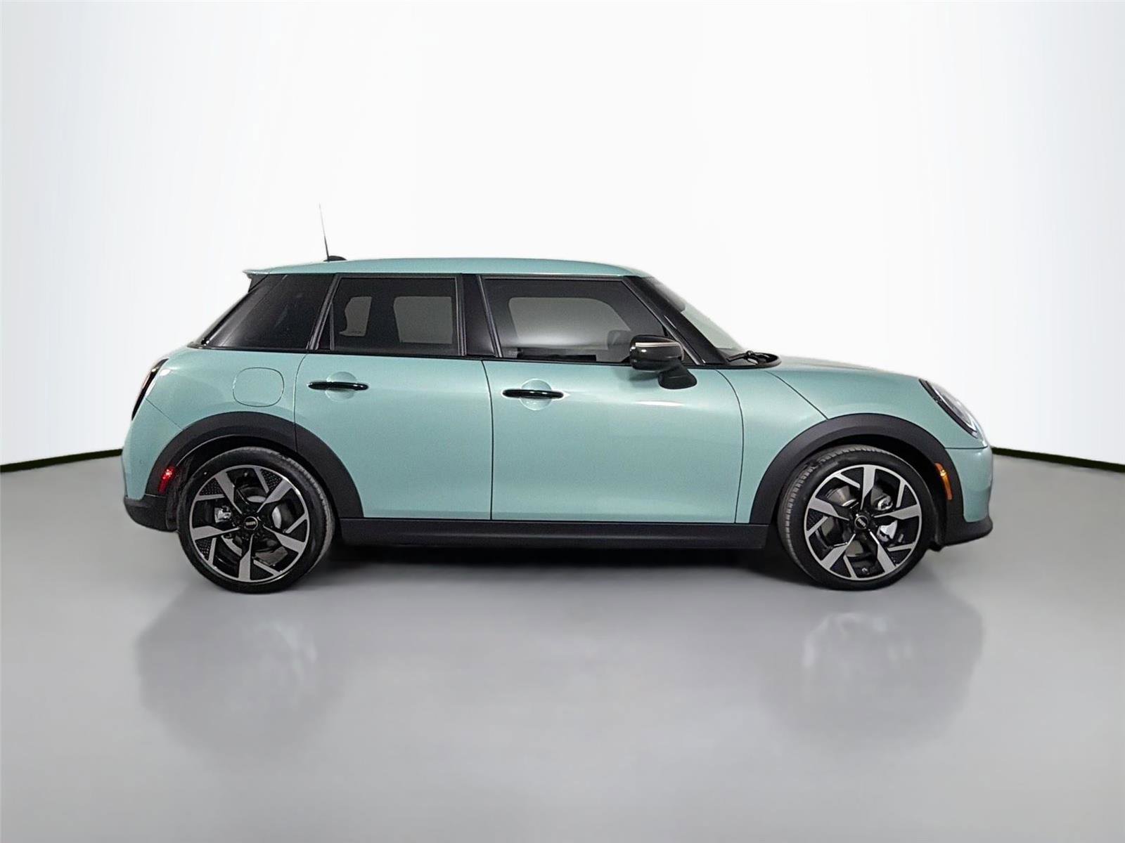 New 2026 MINI Cooper S FWD image 4