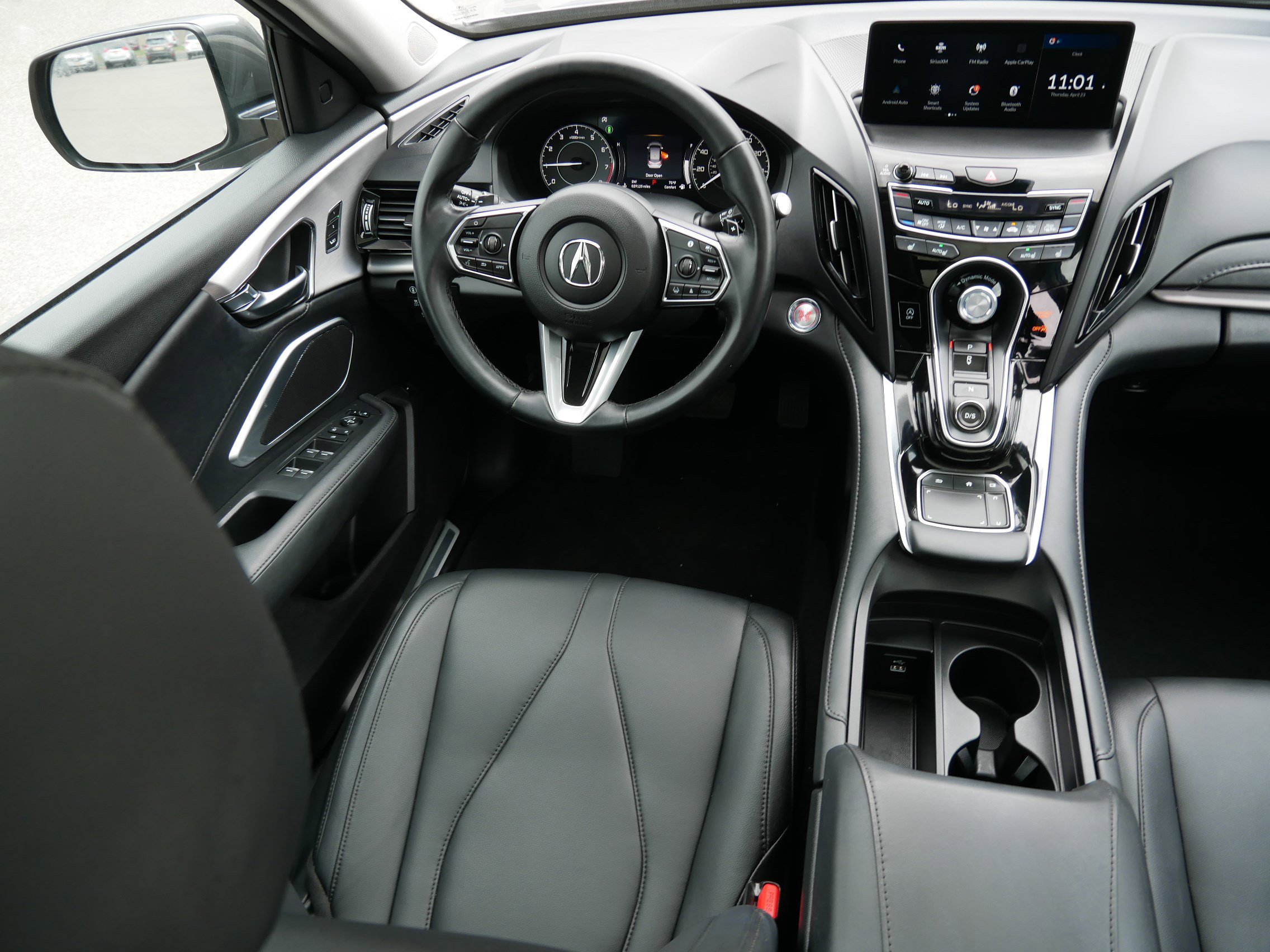 Used 2023 Acura RDX SH-AWD image 9