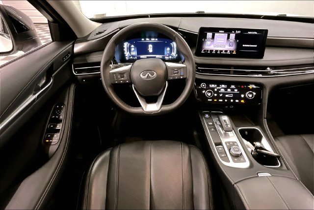 Used 2025 INFINITI QX60 Luxe AWD/4WD image 6