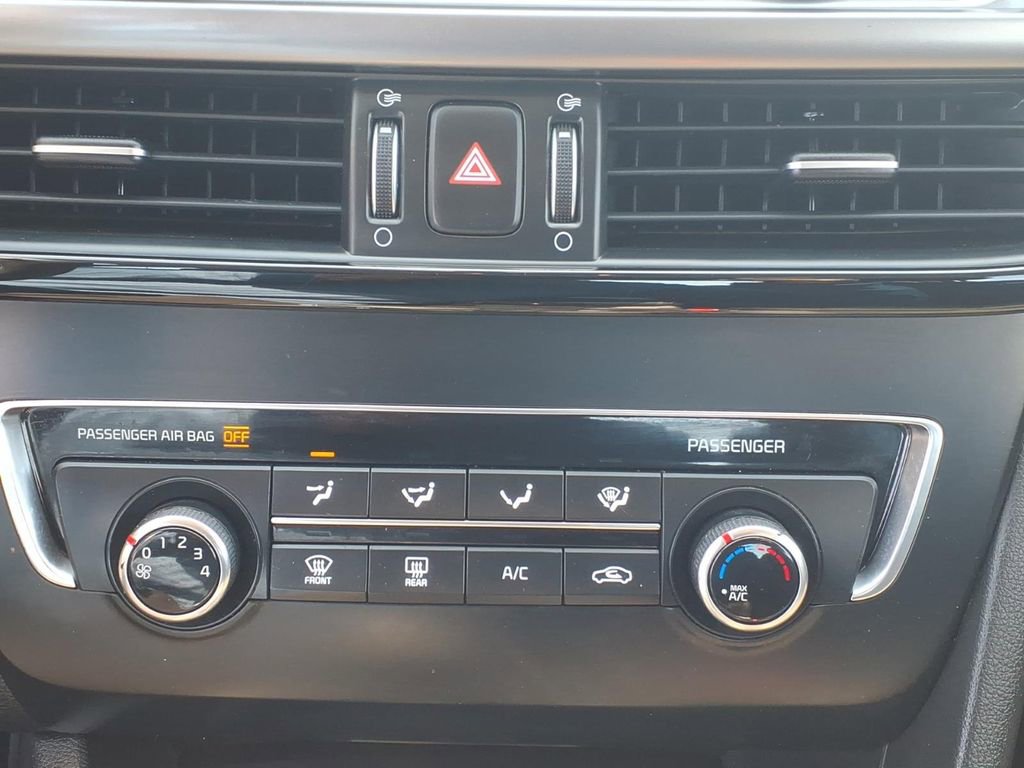 Used 2016 Kia Optima LX w/ LX Convenience Package image 8