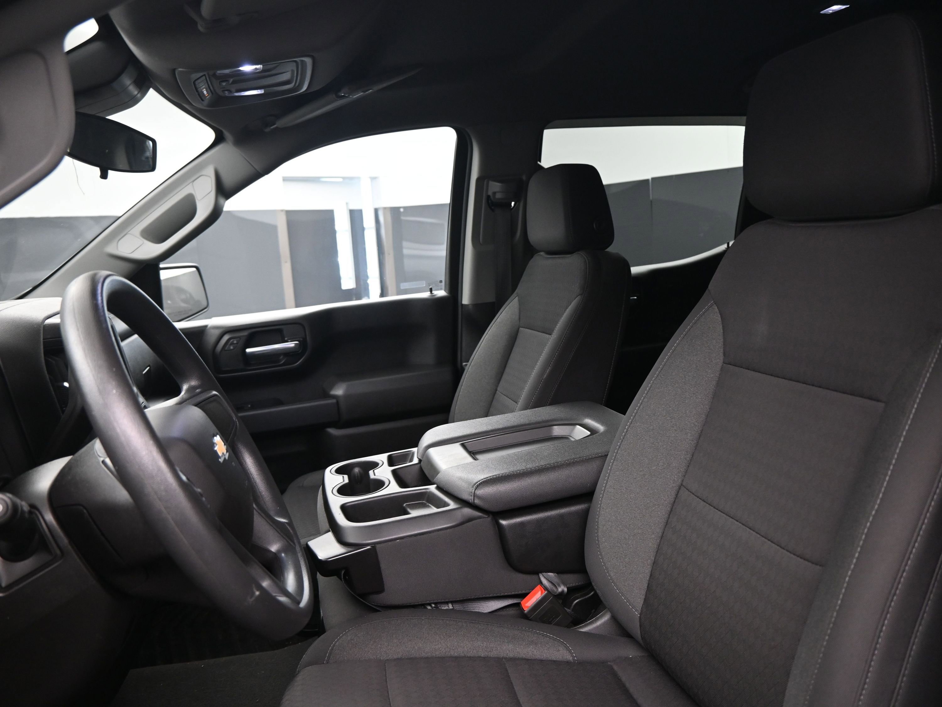 Used 2024 Chevrolet Silverado 1500 Custom image 16