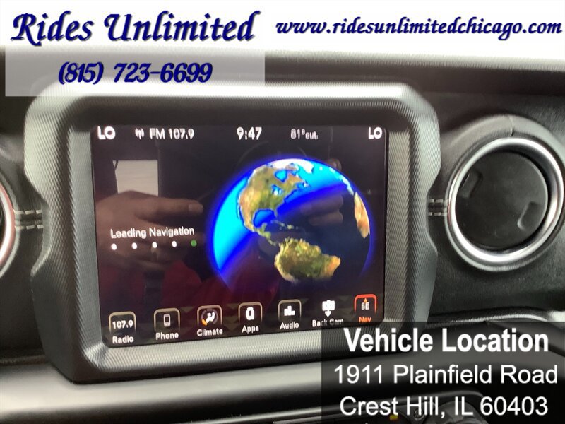 Used 2019 Jeep Wrangler Unlimited Sahara w/ Uconnect 4C Nav & Sound Group AWD/4WD image 11