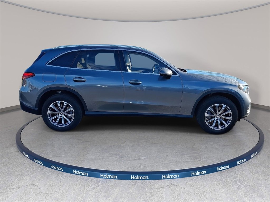 Used 2023 Mercedes-Benz GLC 300 4MATIC image 5