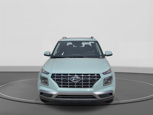 New 2026 Hyundai Venue SEL FWD image 2