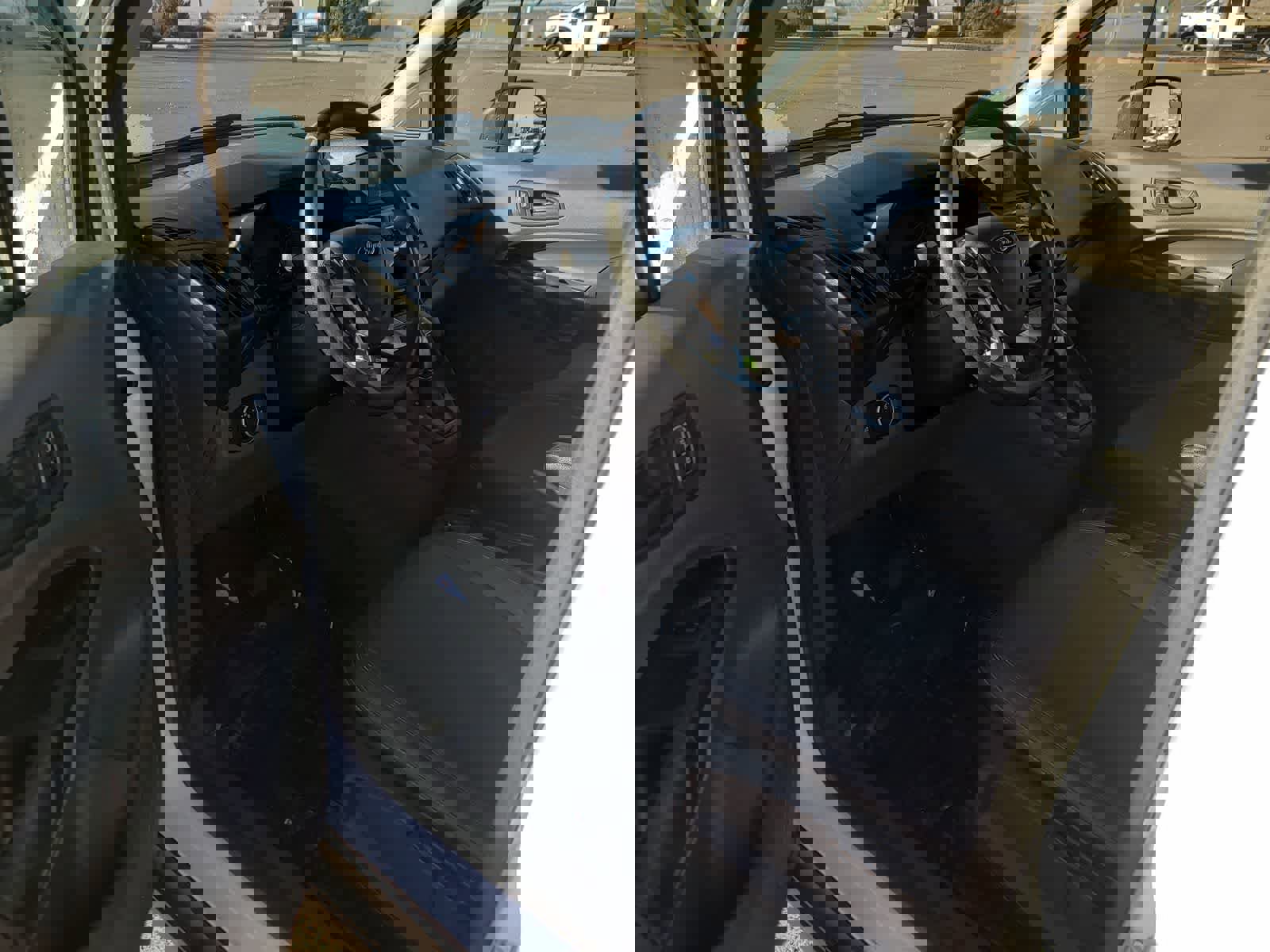 Used 2020 Ford Transit Connect XL image 10