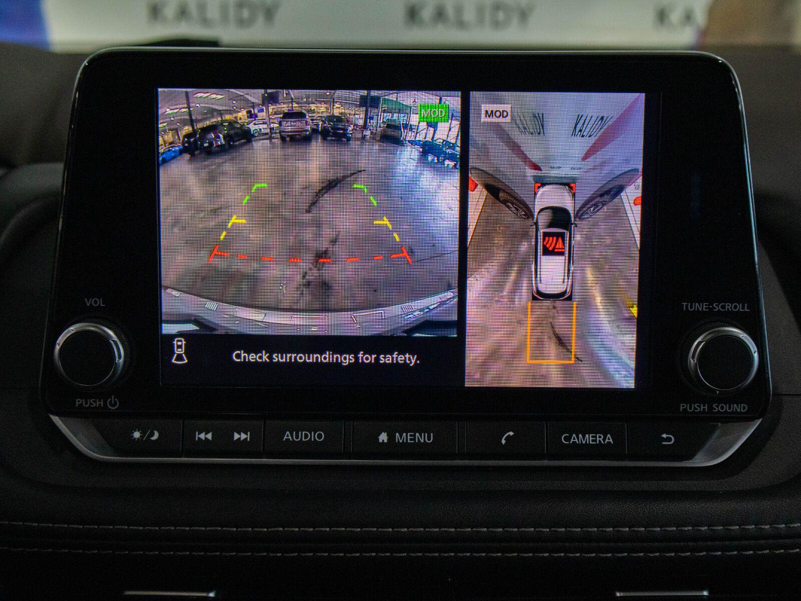 Used 2022 Nissan Rogue SL FWD image 6