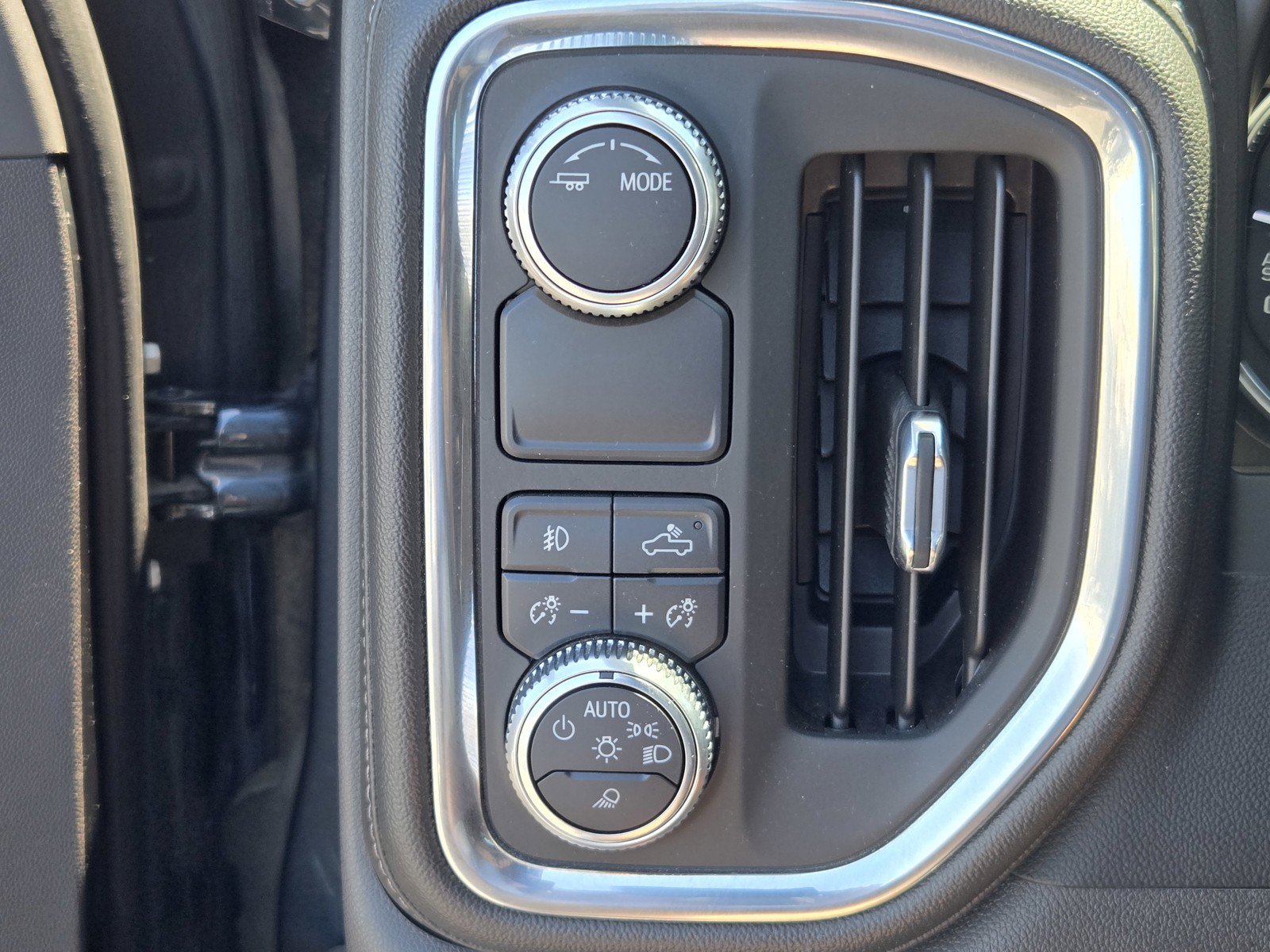 Used 2020 GMC Sierra 1500 SLT w/ SLT Premium Plus Package RWD image 24