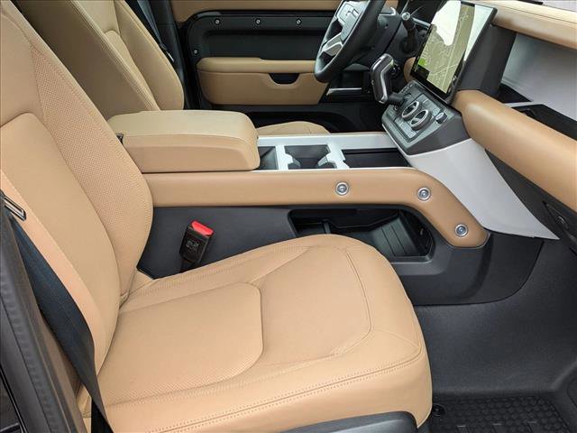 New 2026 Land Rover Defender 110 S image 18