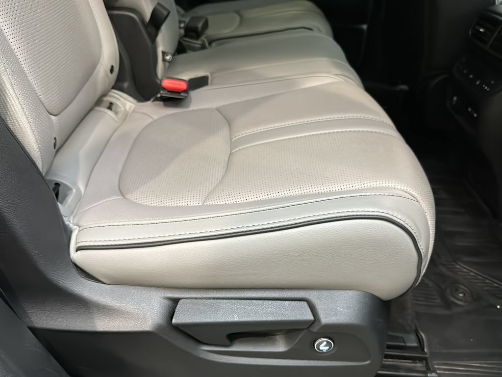 Certified 2024 Honda Pilot Elite image 25