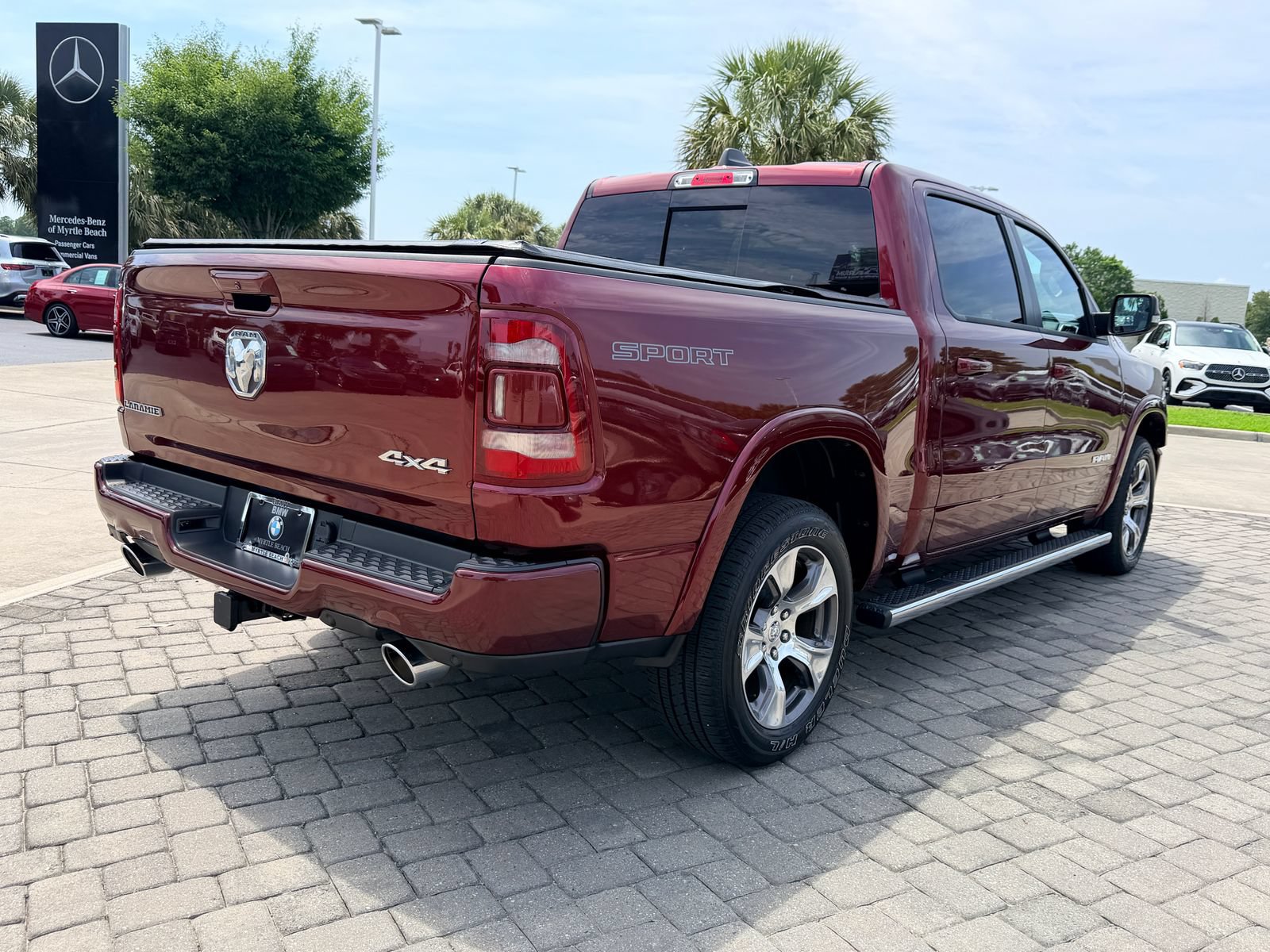 Used 2021 RAM 1500 Laramie w/ Sport Appearance Package AWD/4WD image 9