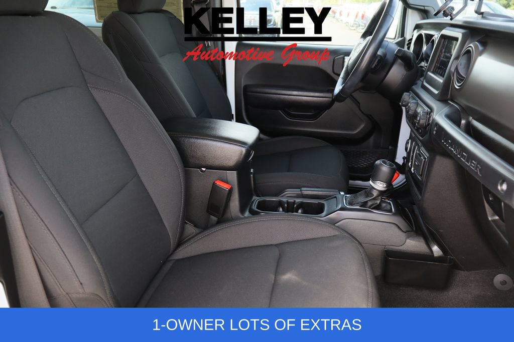 Used 2021 Jeep Wrangler Sport AWD/4WD image 27