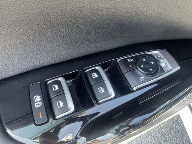 Used 2025 Kia K5 GT-Line w/ GT-Line Premium Package FWD image 17