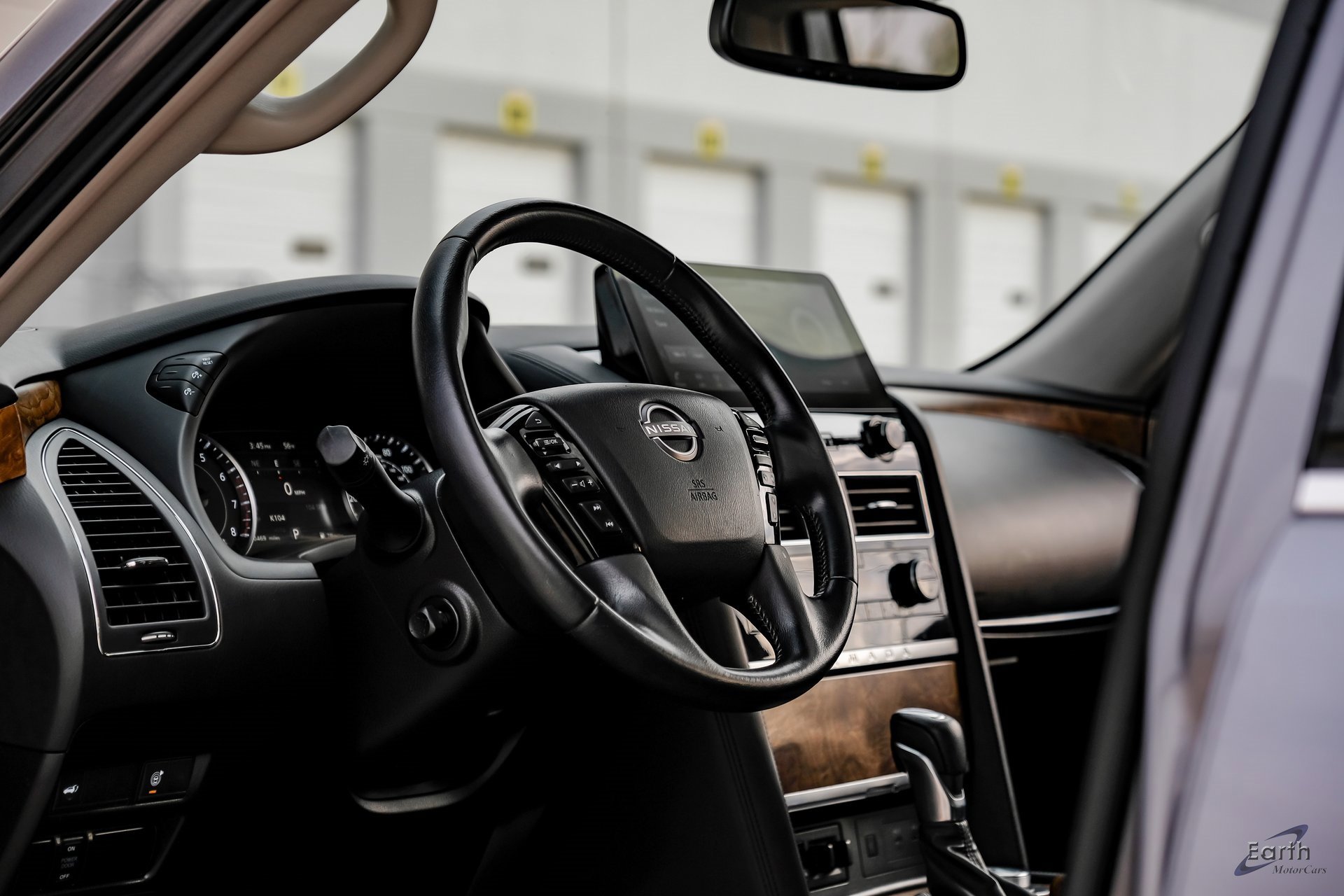 Used 2021 Nissan Armada SL w/ Captain's Chairs Package image 38