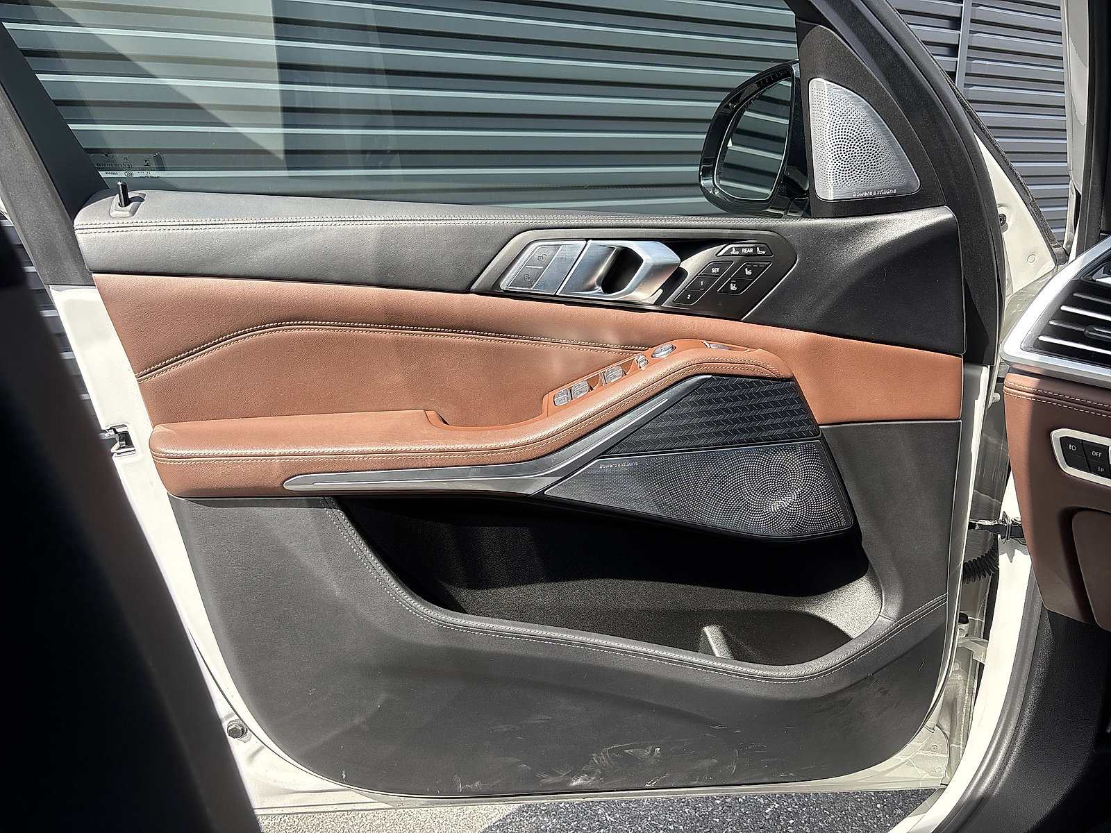 Used 2022 BMW ALPINA XB7 image 14