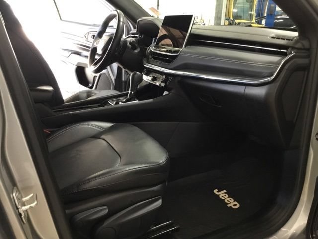 Used 2022 Jeep Compass High Altitude AWD/4WD image 46