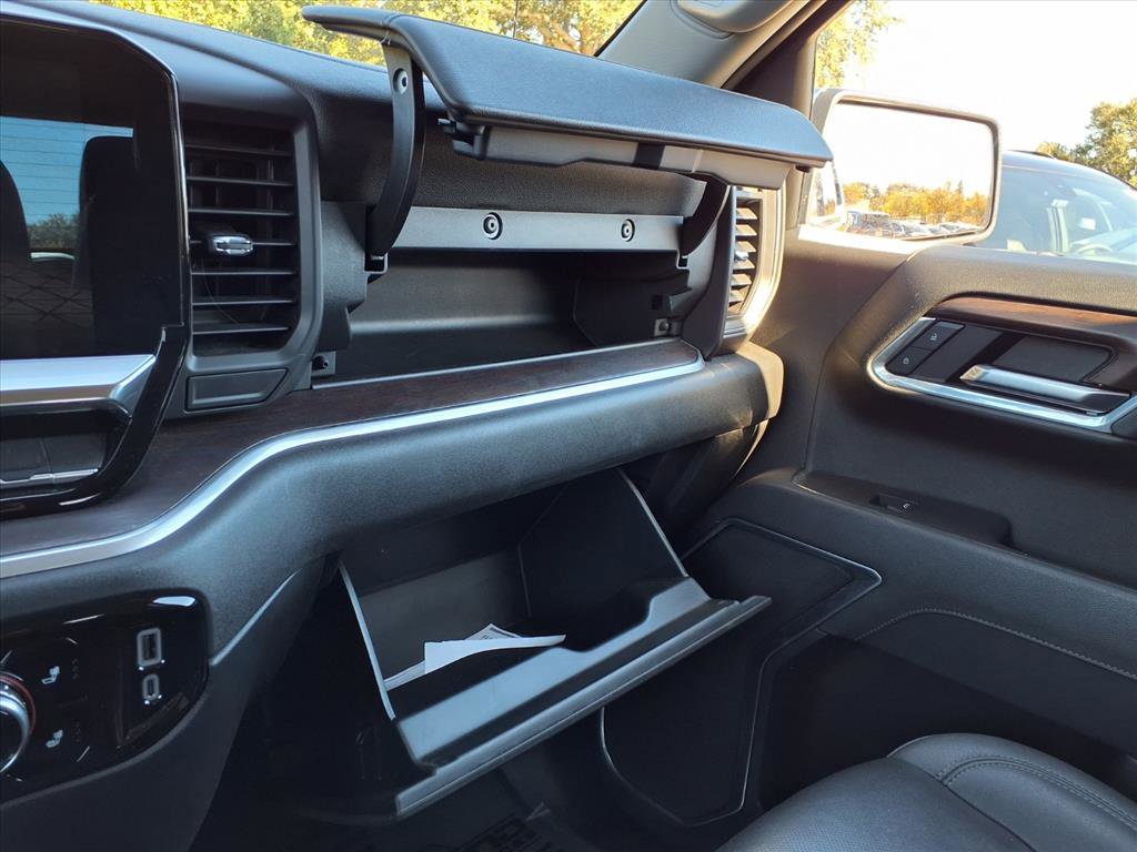 Used 2025 GMC Sierra 1500 SLT image 28