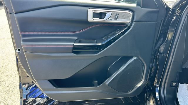 Certified 2023 Ford Explorer ST-Line w/ Class IV Trailer Tow Package RWD image 18