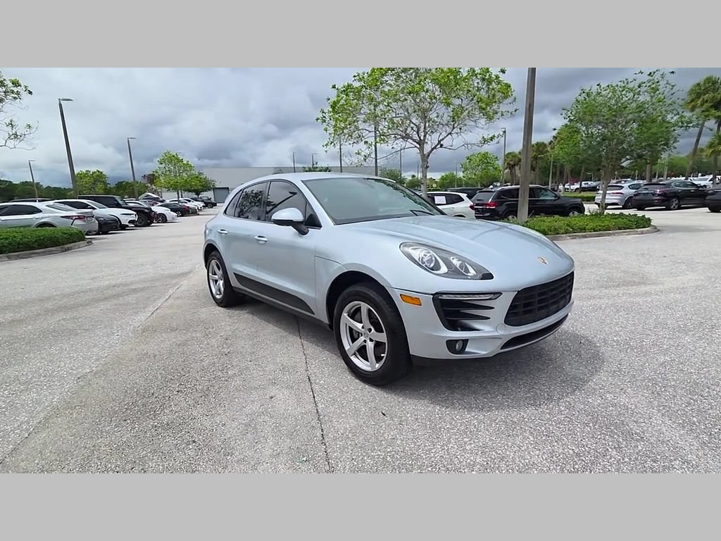 Used 2018 Porsche Macan AWD/4WD image 52