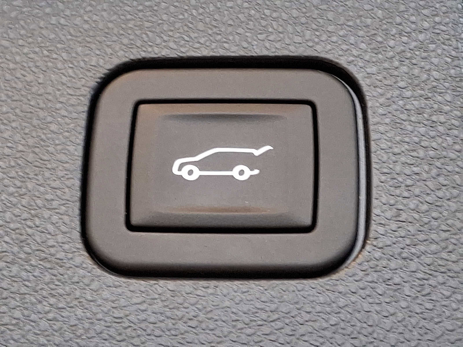 Certified 2025 Chevrolet Equinox ACTIV w/ Safety and Technology Package image 30