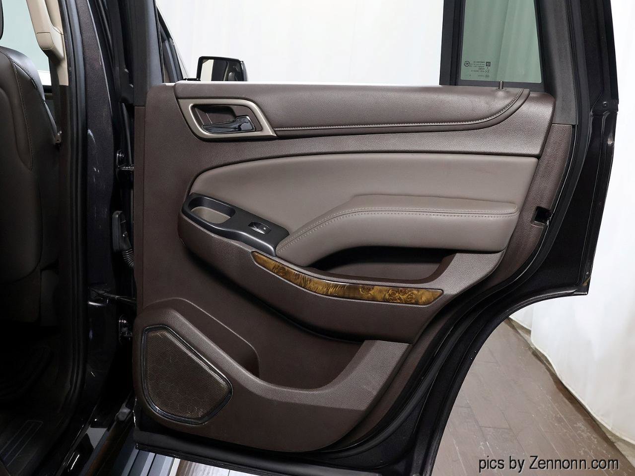 Used 2016 GMC Yukon Denali w/ Open Road Package image 31