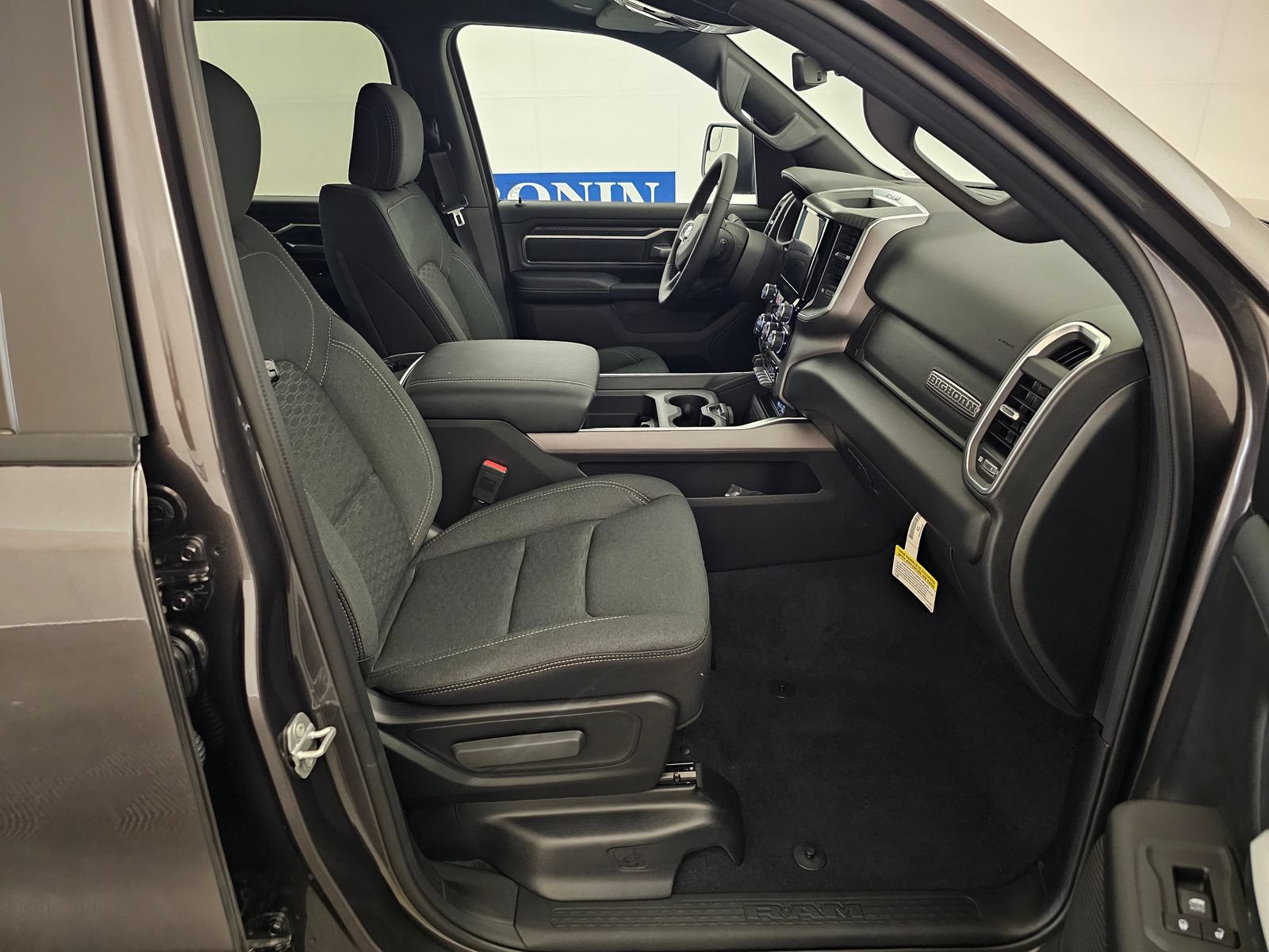 New 2026 RAM 1500 Big Horn AWD/4WD image 24