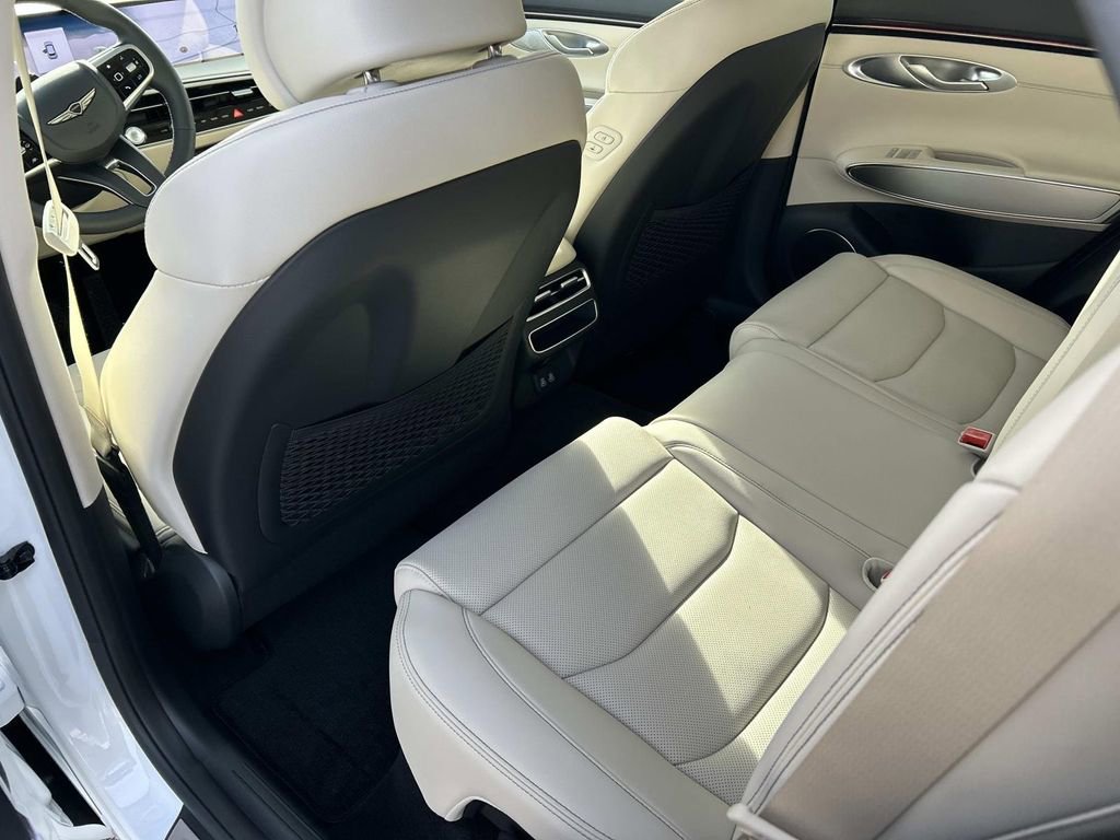New 2026 Genesis GV70 2.5T Select image 20