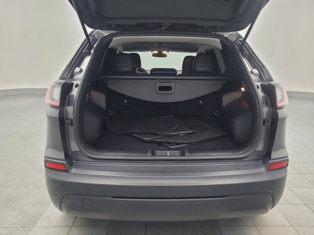 Used 2020 Jeep Cherokee Latitude Plus w/ Cold Weather Group image 29