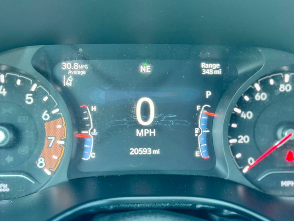 Used 2023 Jeep Compass Latitude w/ Convenience Group AWD/4WD image 9