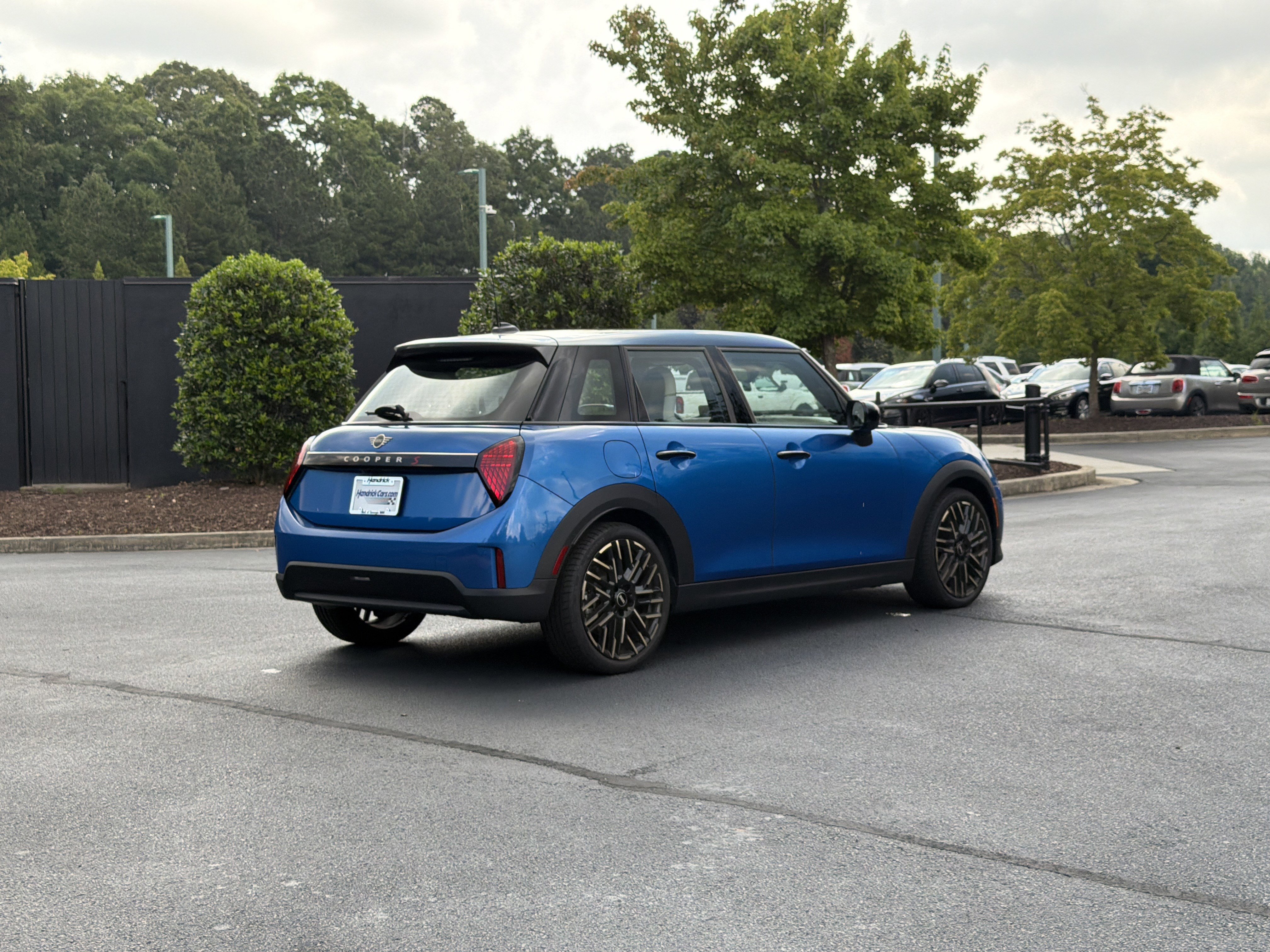 Used 2025 MINI Cooper S FWD image 3