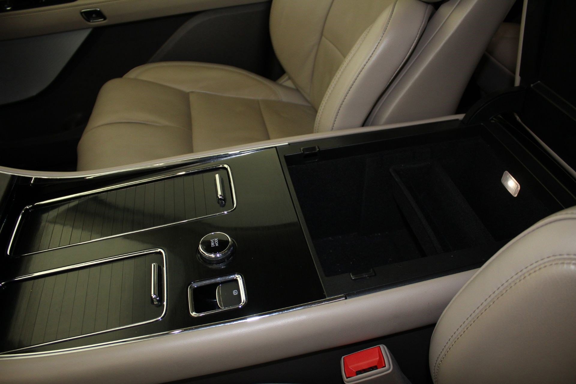 Used 2023 Lincoln Aviator Reserve w/ Equipment Group 201A image 27