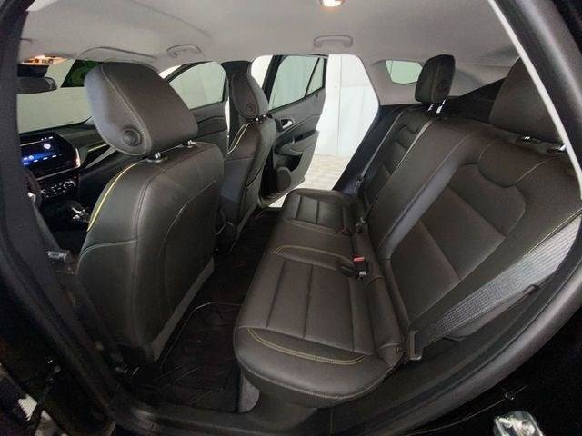 Used 2026 Chevrolet Trax ACTIV w/ Driver Confidence Package FWD image 32