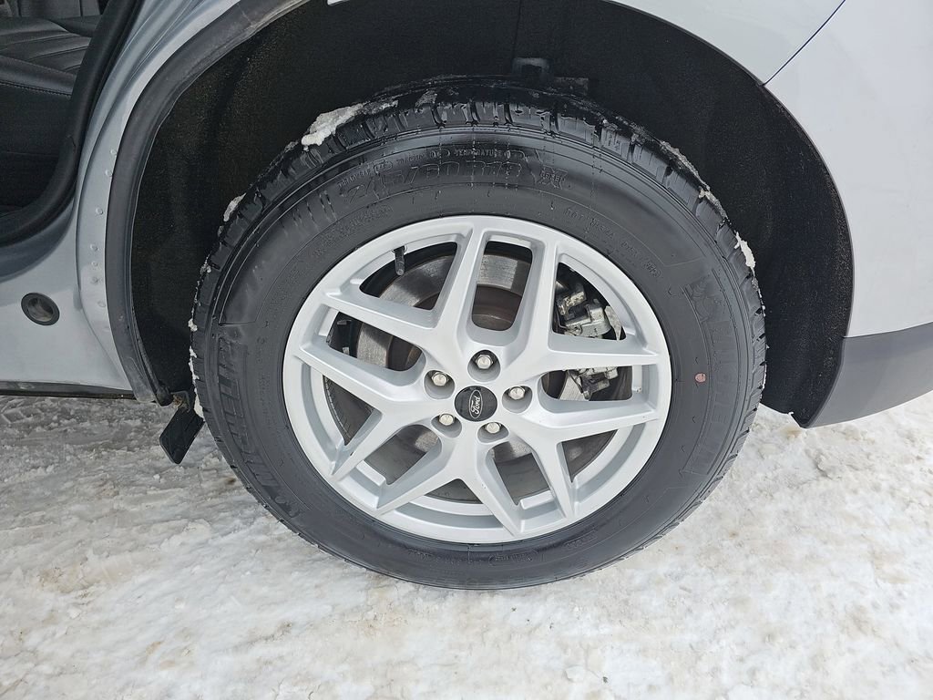 Used 2024 Ford Edge SEL image 29