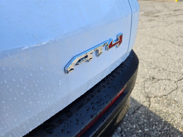 New 2026 GMC Acadia AT4 image 9