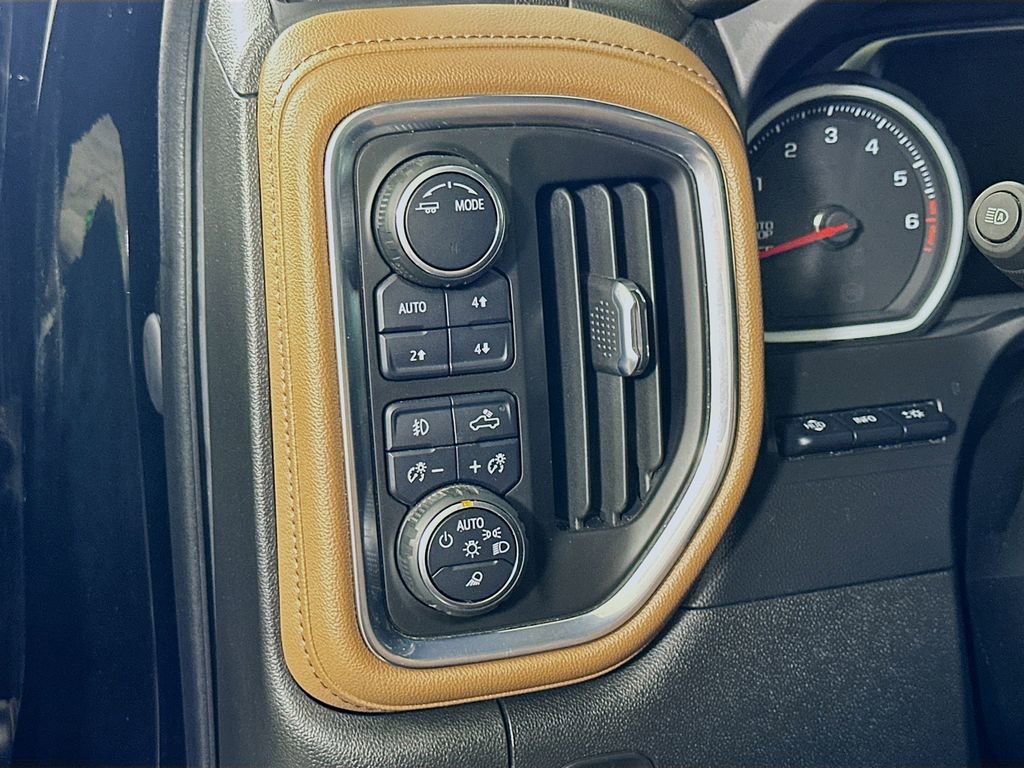 Used 2021 Chevrolet Silverado 1500 High Country w/ Technology Package AWD/4WD image 22