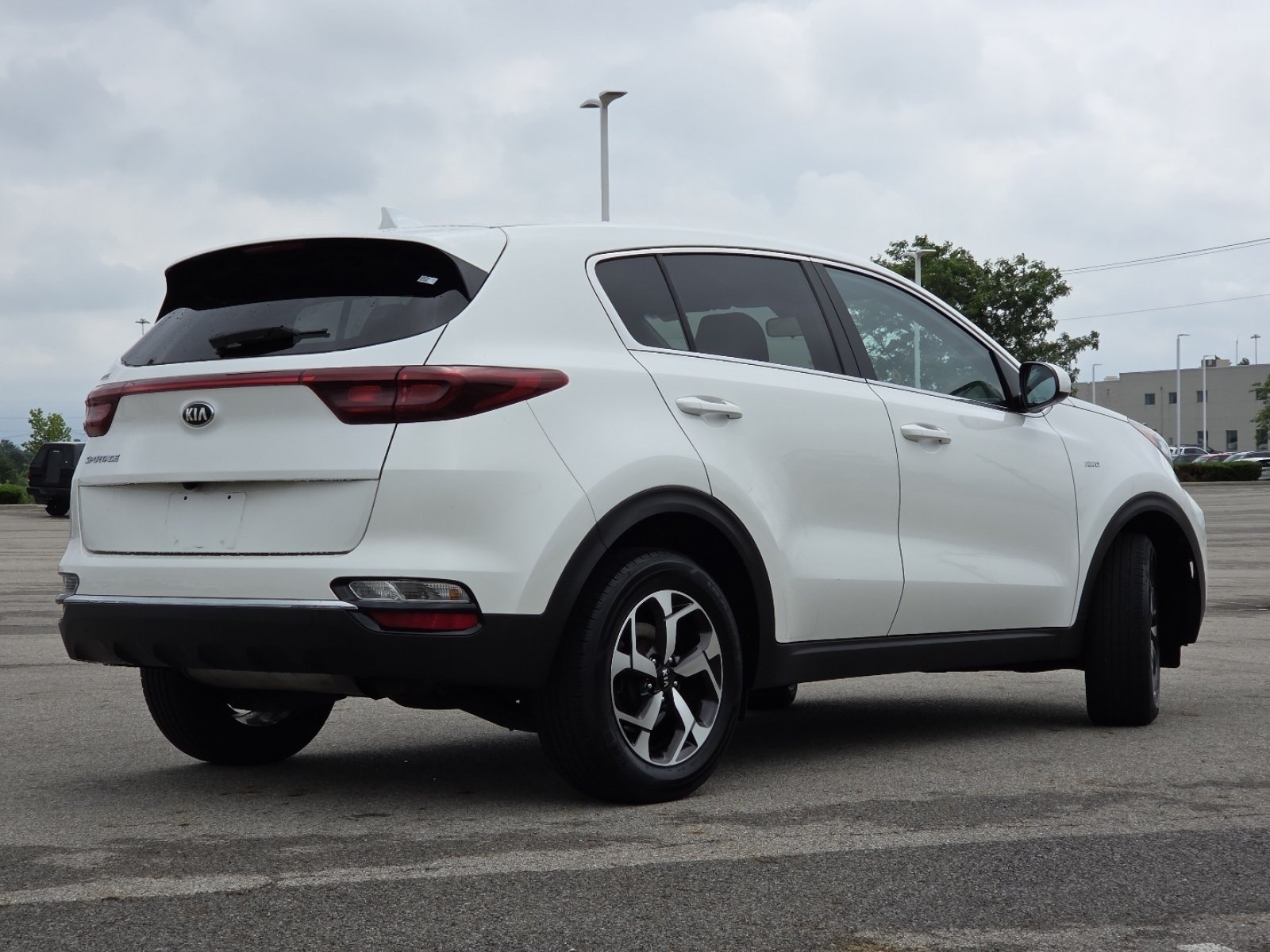 Used 2022 Kia Sportage LX AWD/4WD image 16
