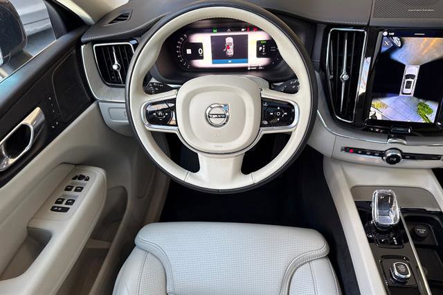 Certified 2023 Volvo XC60 T8 Ultimate image 14