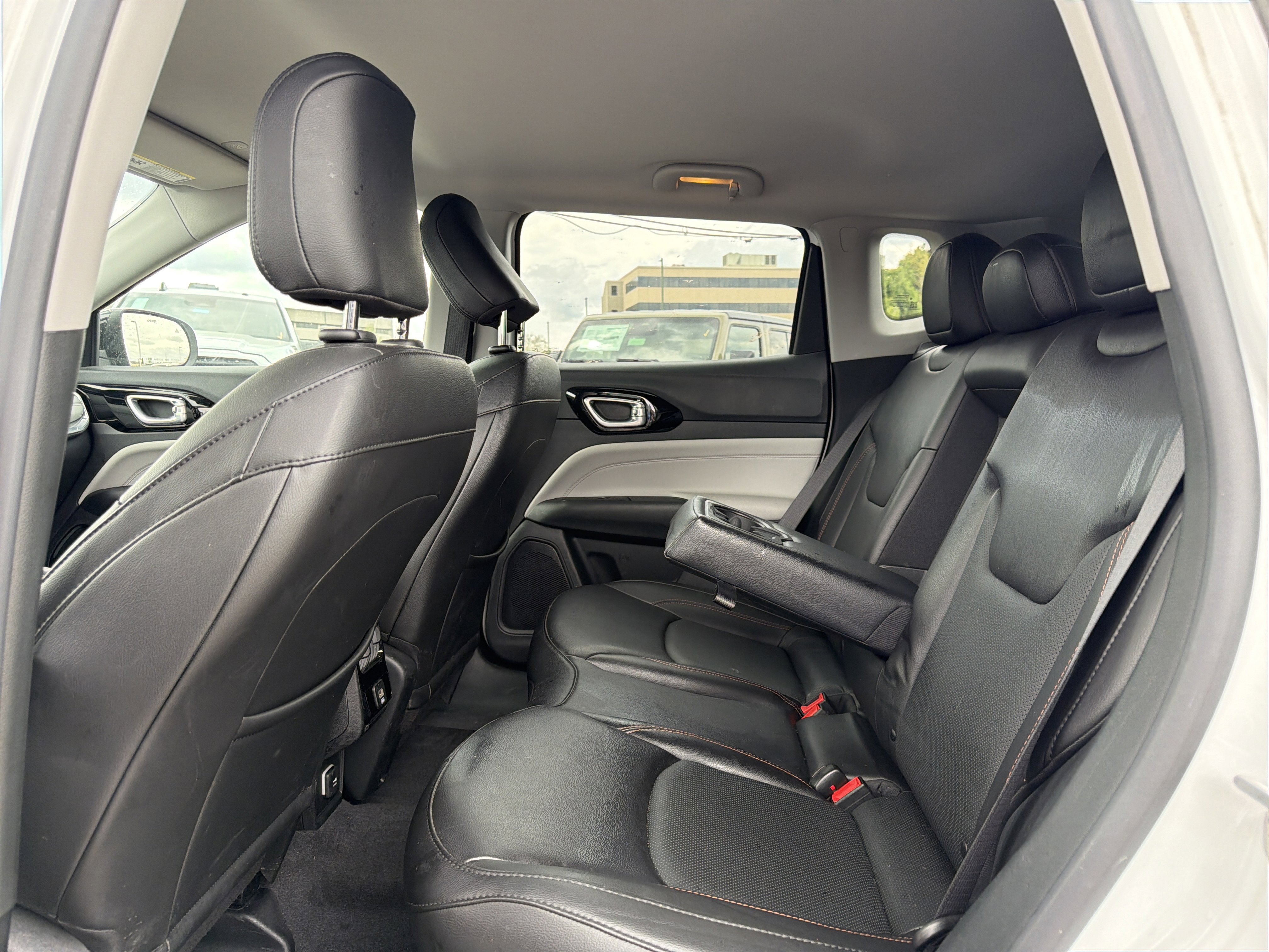 Used 2022 Jeep Compass Limited image 22