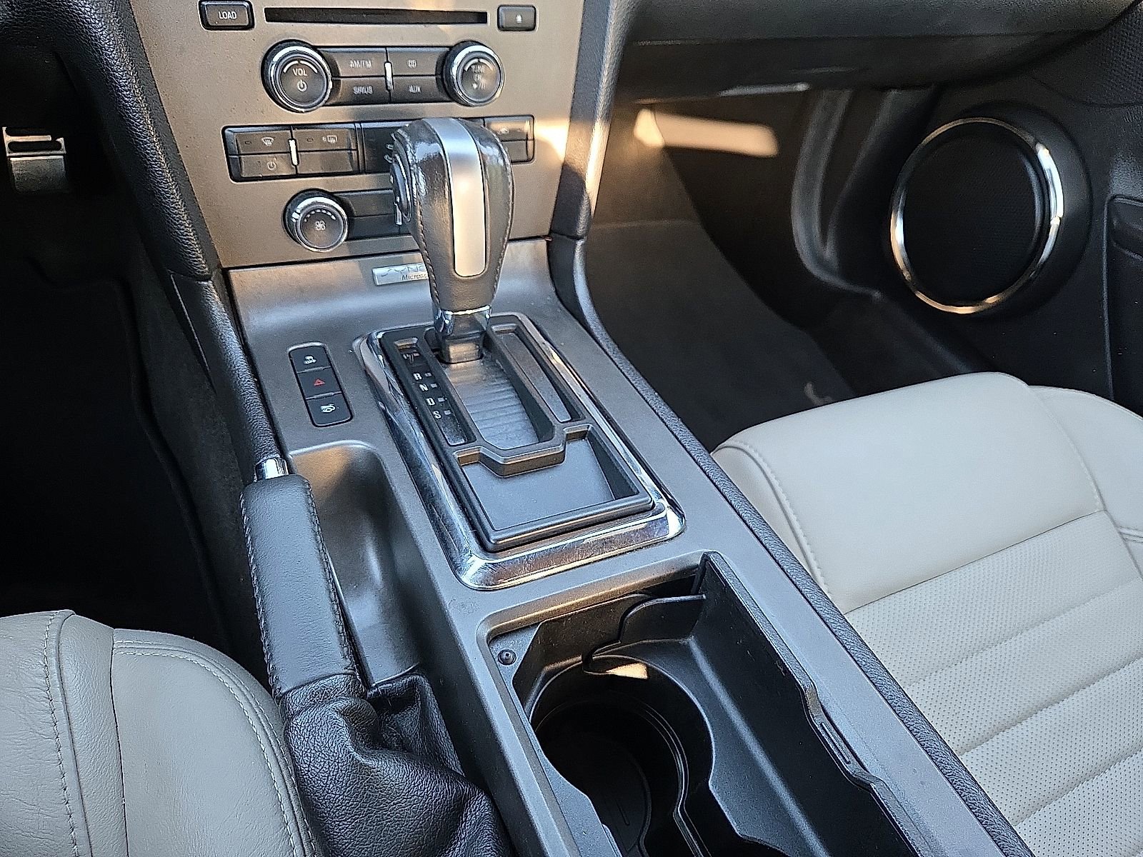 Used 2013 Ford Mustang Premium RWD image 25