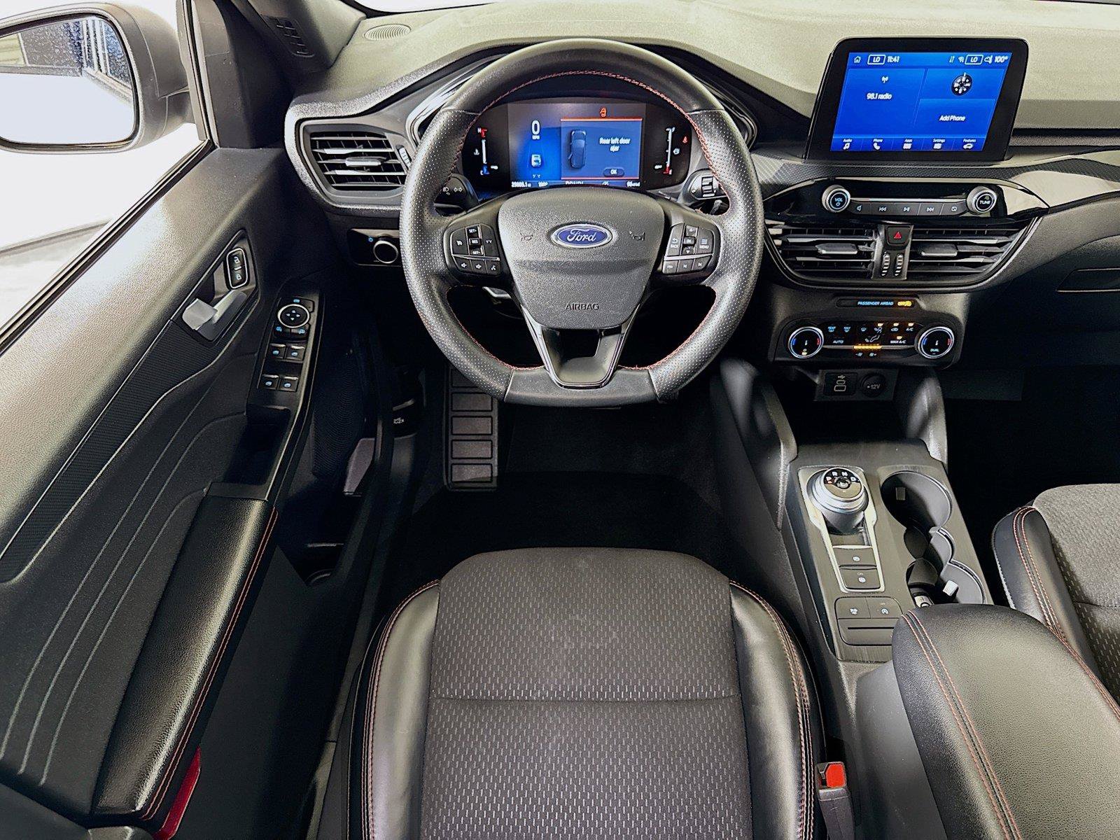 Used 2025 Ford Escape ST-Line FWD image 19