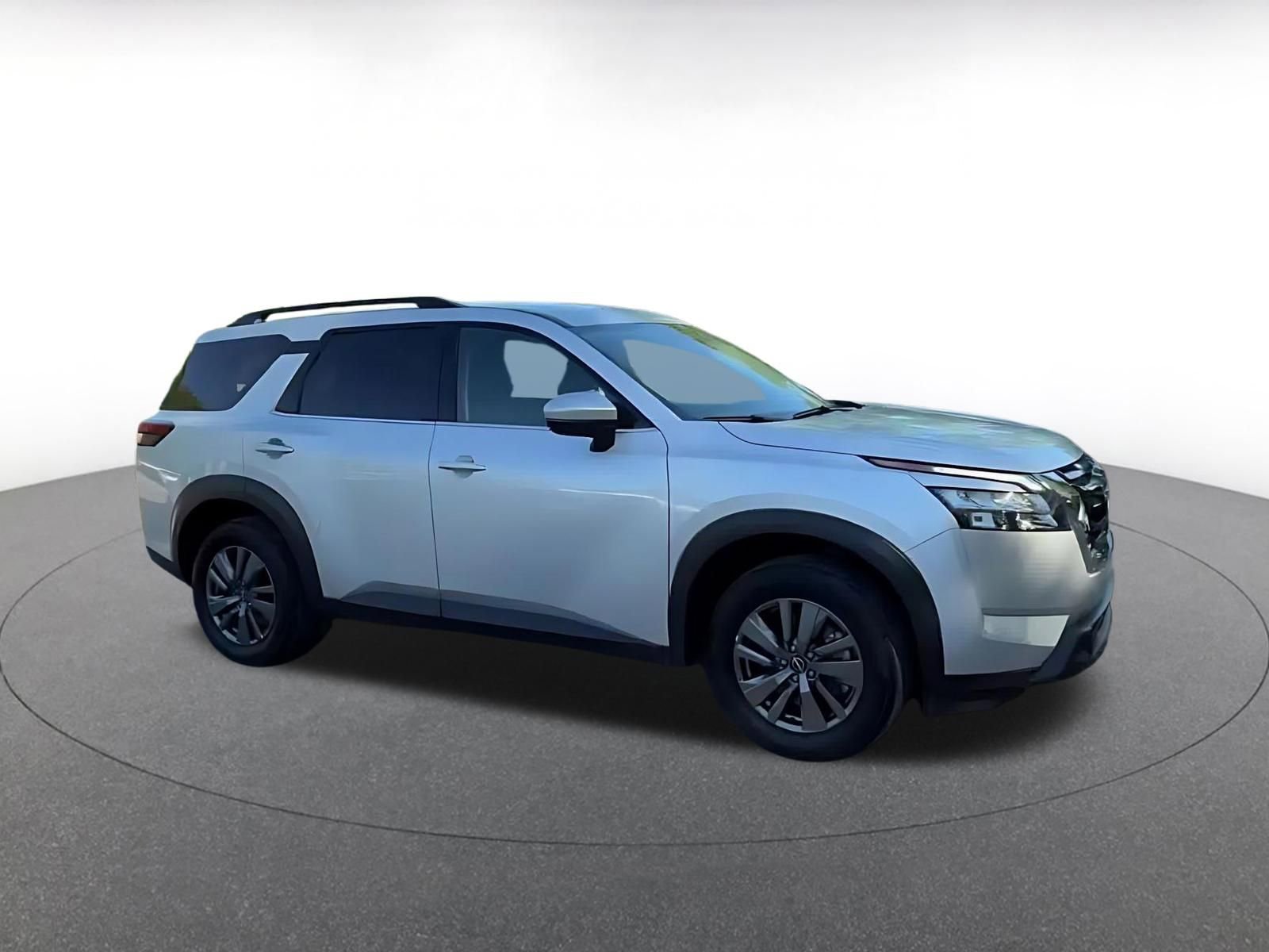 Used 2025 Nissan Pathfinder SV FWD video 2