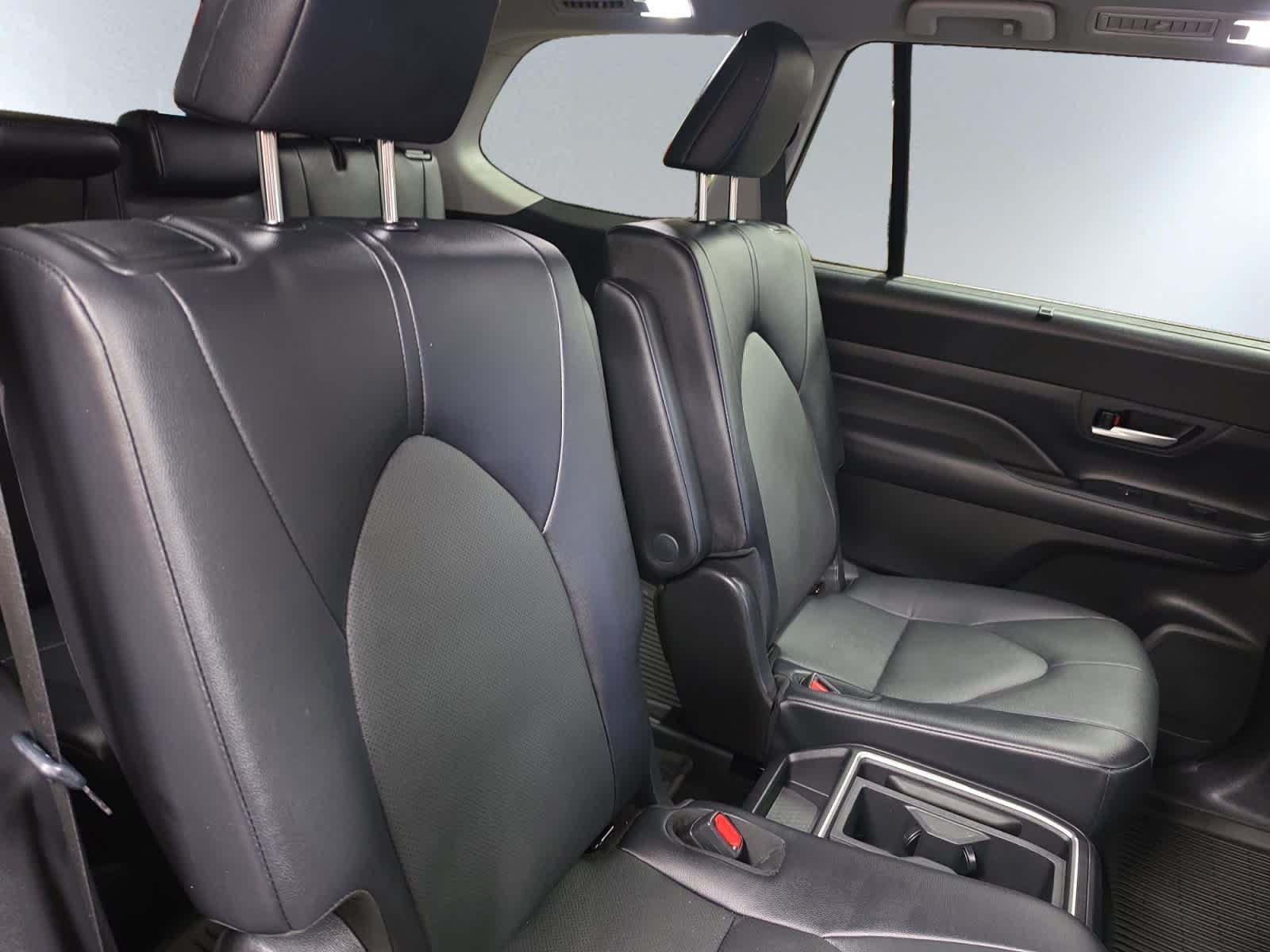 Used 2026 Toyota Grand Highlander AWD image 18