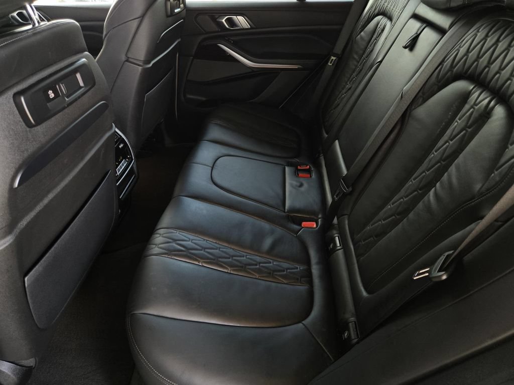 Used 2020 BMW X5 xDrive40i w/ Premium Package AWD/4WD image 15