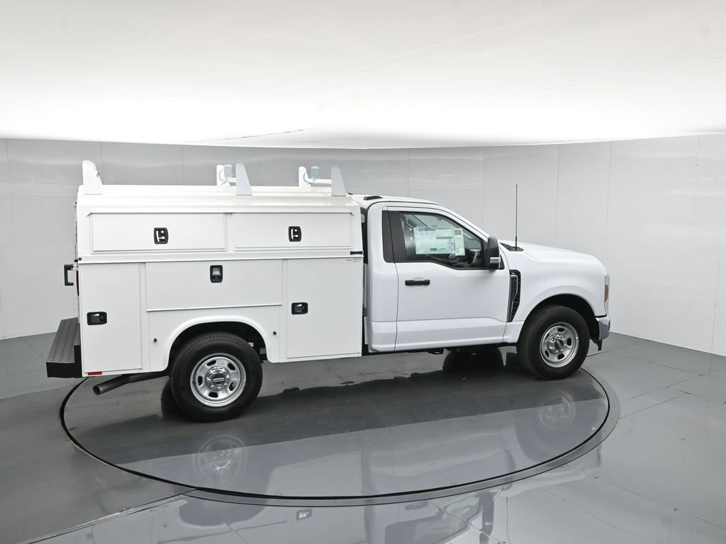 New 2026 Ford F350 XL w/ XL Chrome Package RWD image 47