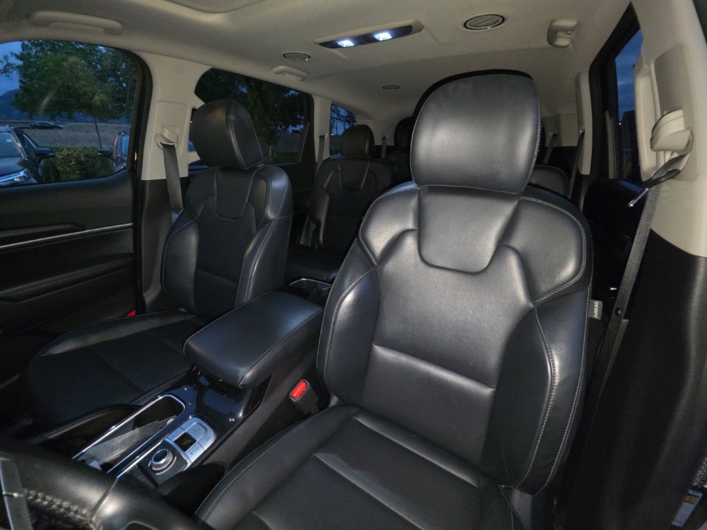 Used 2025 Kia Telluride S AWD/4WD image 28